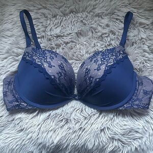 Victoria's Secret Navy Lace Bra
